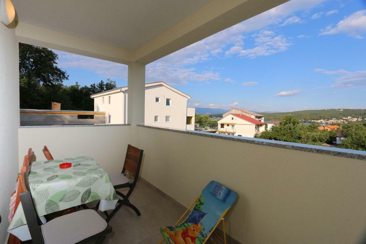 Apartment Samsa Mirica Čižići Bagian luar foto