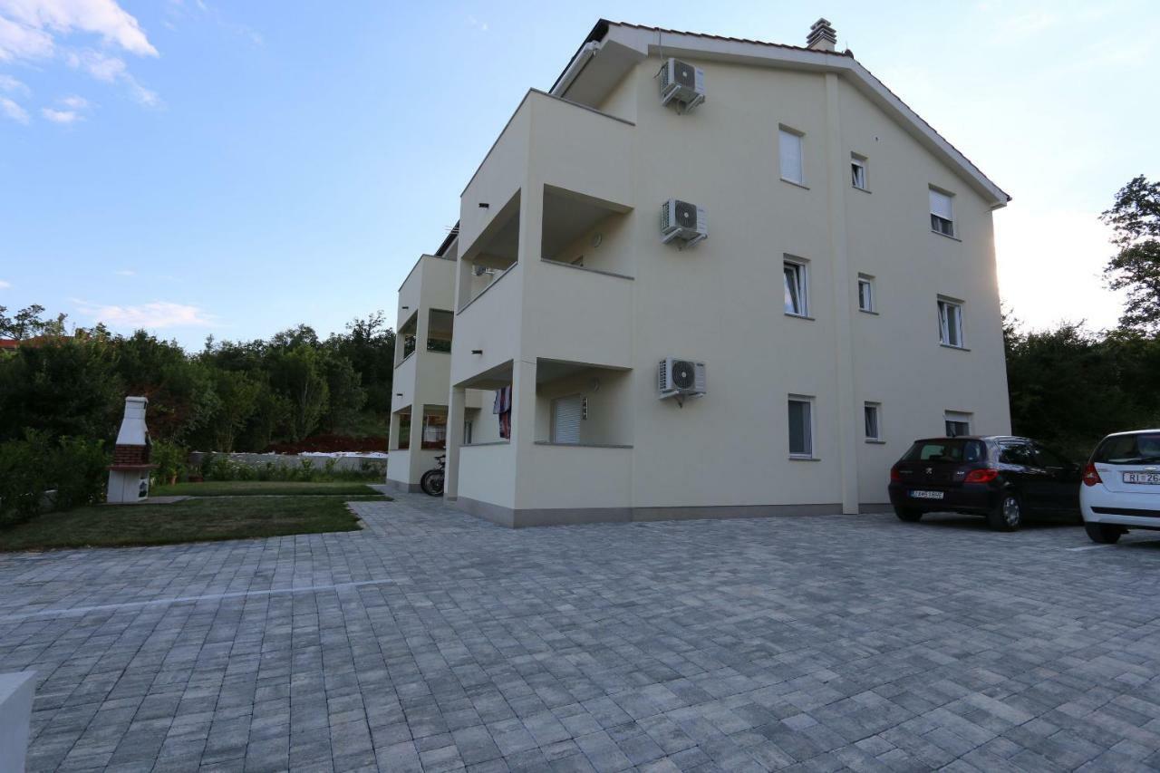 Apartment Samsa Mirica Čižići Bagian luar foto